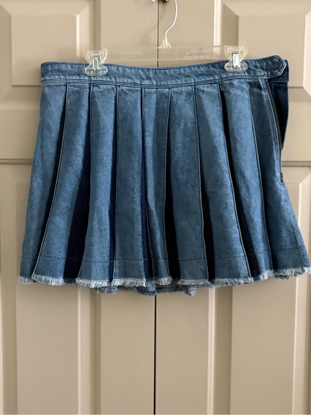 GAP Blue Pleated Denim Mini Skirt